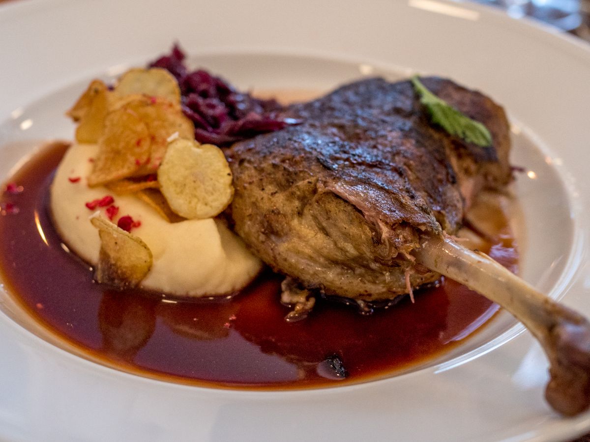 Hietassa Lounaalla Toptravels